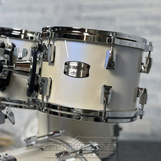 Yamaha Absolute Hybrid 4pc Drum Set w/20BD Polar White - Drum Center Of Portsmouth